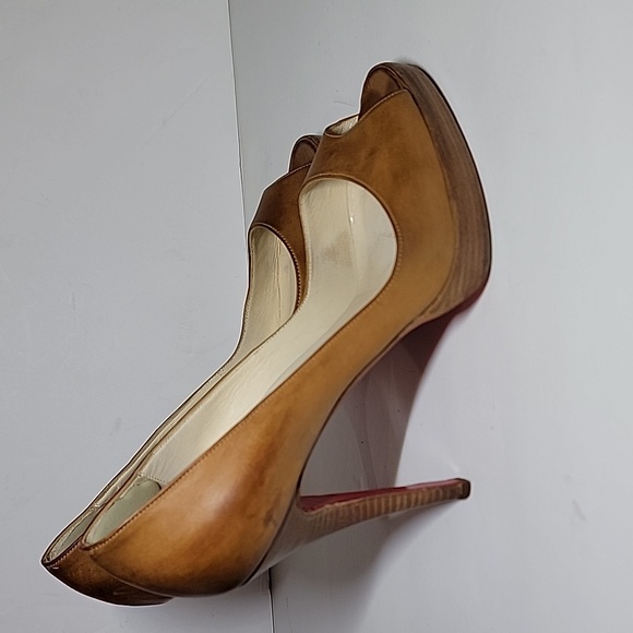 Christian Louboutin Leather red bottoms D'Orsay tan peep toe pumps 39.5 - Picture 2 of 13